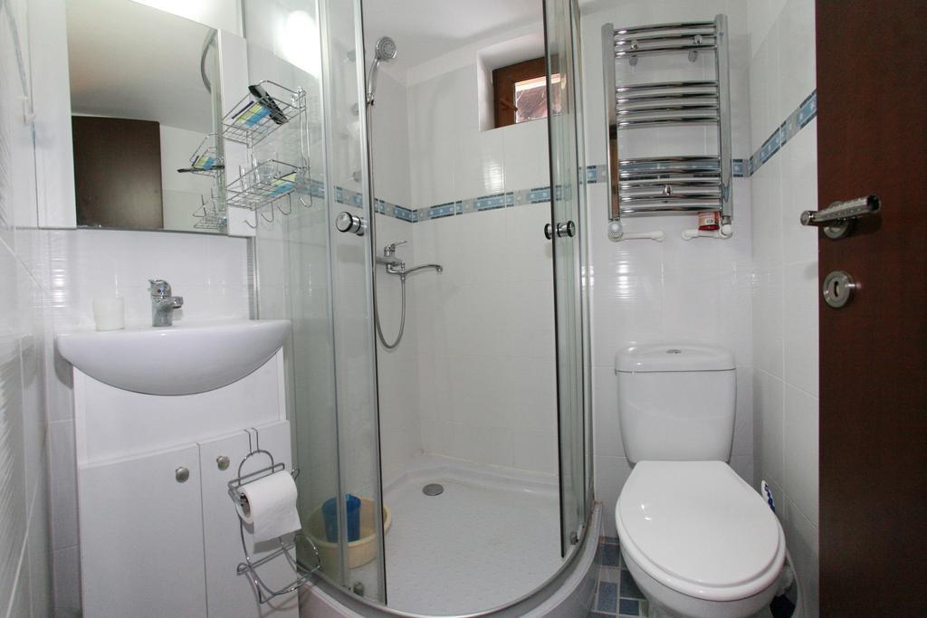 La Buni Busteni Phòng bức ảnh